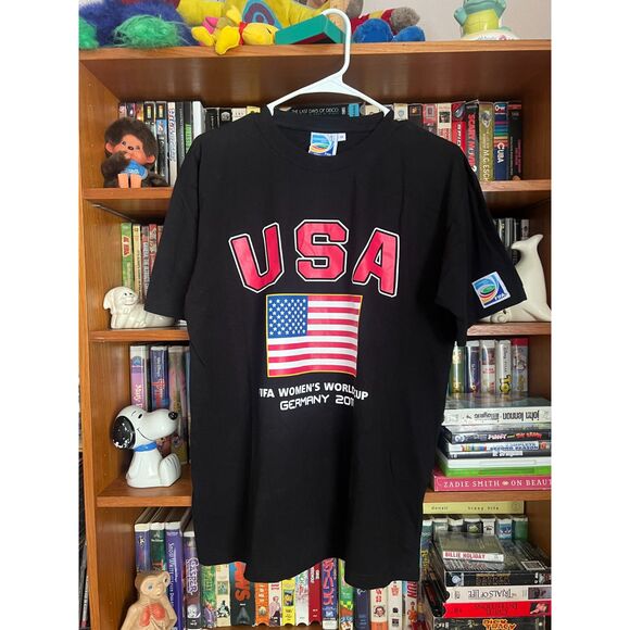 USA Women's World Cup 2011 Germany size medium - Picture 1 of 5